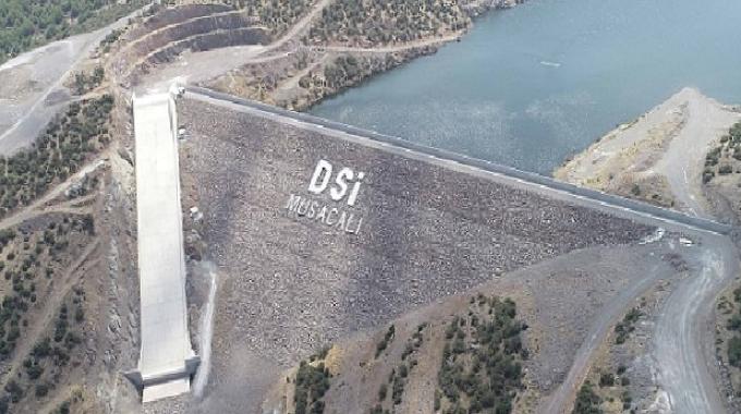 118 bin dekar araziye can suyu geliyor