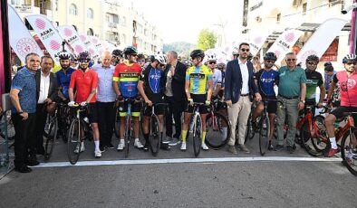 580 sporcu Kemer’de pedal çevirdi