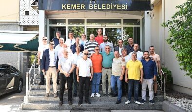 Başkan Topaloğlu, Kemer’deki acentecilerle bir araya geldi