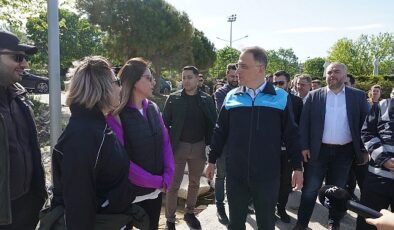 Beylikdüzü Belediye Başkanı Mehmet Murat Çalık, İBB Genel Sekreter Yardımcısı Arif Gürkan Alpay Gürpınar Sahili Düzenleniyor