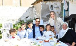 Yıldız’dan anlamlı bayram buluşmaları Çiğli Belediye Başkanı Onur Emrah Yıldız; “Bir çocuğun, bir annenin gülüşüdür bayram”