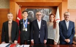 Başkan Mutlu, dünya şampiyonu Hamza’yı kabul etti