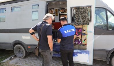 Bayraklı’da karavan işgaline zabıta engeli