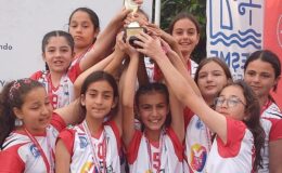 Bu yıl 17.si düzenlenen Yarımada Spor Oyunlarına katılan Efes Selçuklu sporcular, çeşitli derecelerde ödül alarak madalya ve kupalarla ilçeye döndüler.
