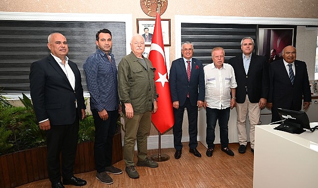 Eski Merkez Valisi Hasan Özdemir’den Başkan Topaloğlu’na ziyaret