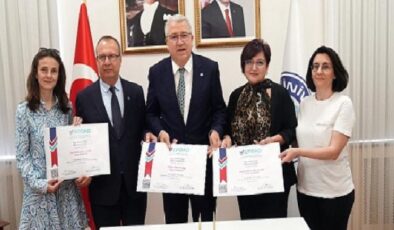 EÜ Eğitim Fakültesinde üç program akredite oldu