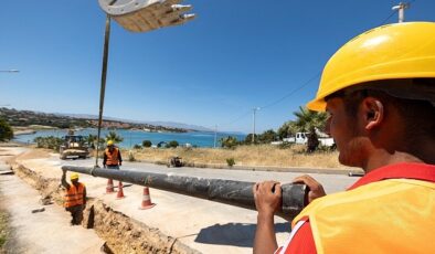 İzmir Büyükşehir Belediyesi Çeşme’nin içme suyu sorununa neşter vuruyor