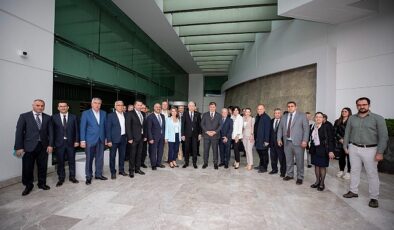 İzmir’de Kırsal Bölge Planlama Dairesi Başkanlığı kuruluyor Başkan Tugay: “İzmir’in köylerinde reform yapacağız”