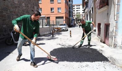 Konak’ta yol ve kaldırım çalışmaları hız kesmeden sürüyor