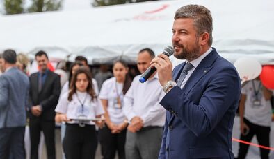 Mezun olduğu lisede Başkan Duman’a coşkulu karşılama