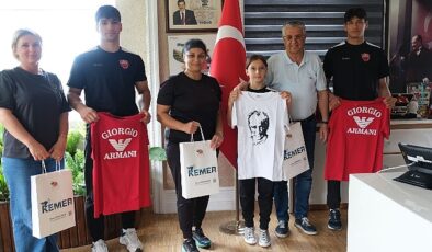 Milli takıma seçilen judoculardan Başkan Topaloğlu’na ziyaret