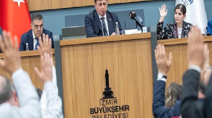Tugay: “Otoparkı boşaltmak ve en kısa zamanda yıkmak zorundayız”