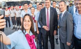 Başkan Tugay 05.30’da ESHOT personeliyle bayramlaştı