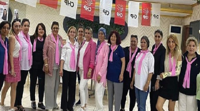 CHP Bağcılar Kadın Kollarında devir teslim töreni yapıldı