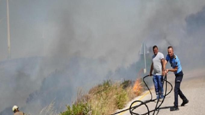 İzmir İtfaiyesi yangınlar için seferber oldu