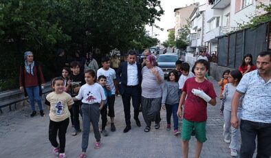 Nevşehir Belediye Başkanı Rasim Arı, belediye ekiplerinin çalışma alanlarındaki inceleme ve mahalle ziyaretlerine devam ediyor