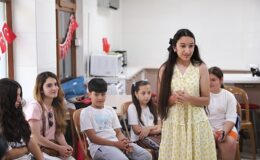 Konaklı çocuklar İngilizceyi eğlenerek öğreniyor